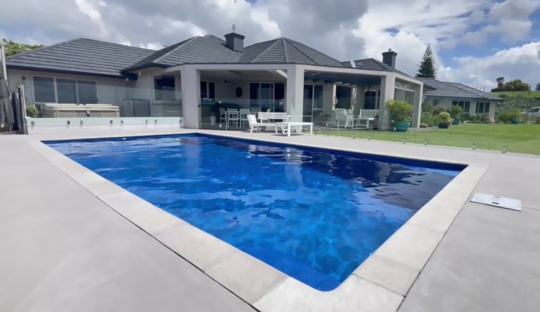 Blue Night fibreglass pool
