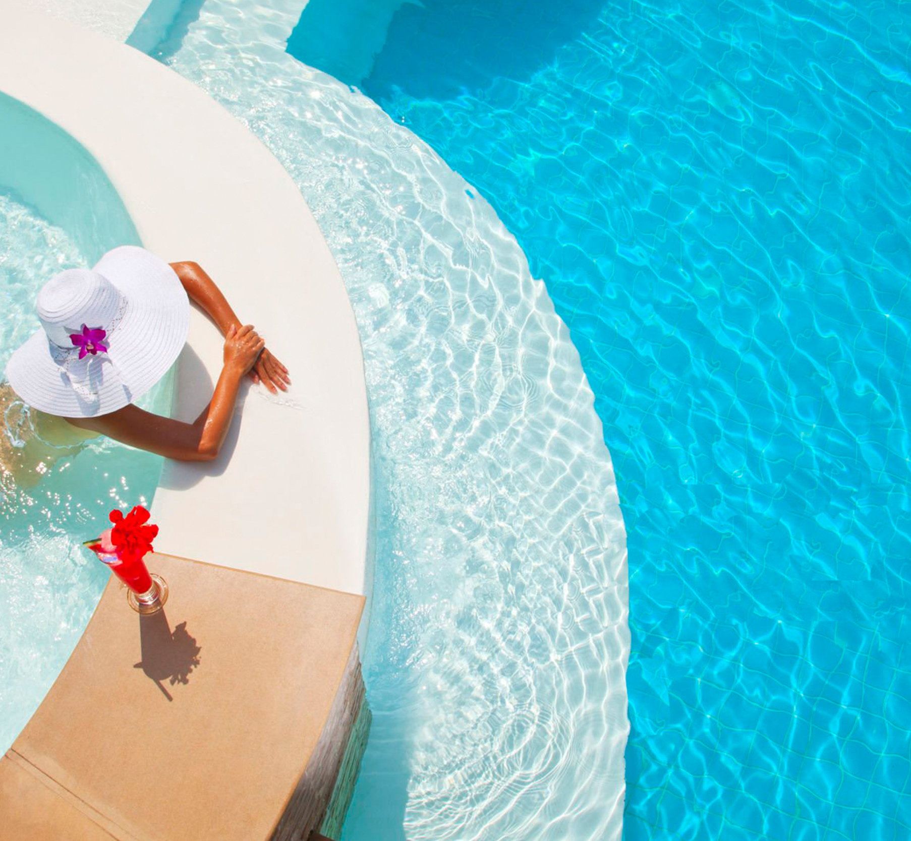 Looking after a Bayside fibreglass pool