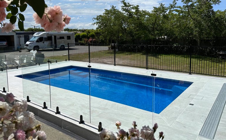 Blue Night fibreglass pool