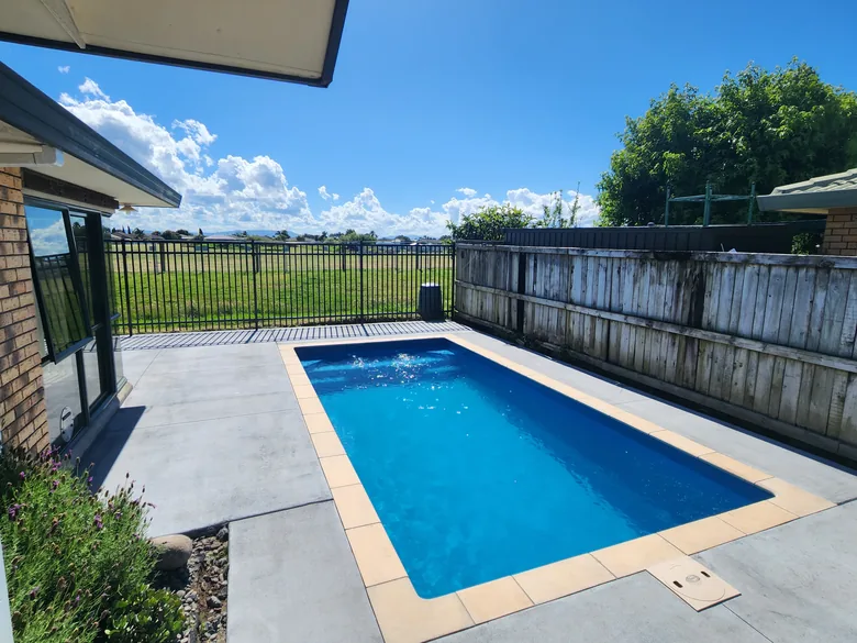 Easy Entry on the Retreat fibreglass pool