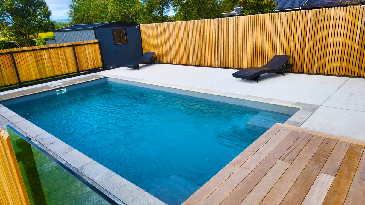 Cove 7m x 3.5m pool with a clear deep end and open swim area