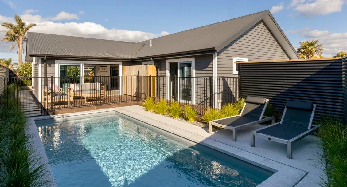 Retreat fibreglass pool