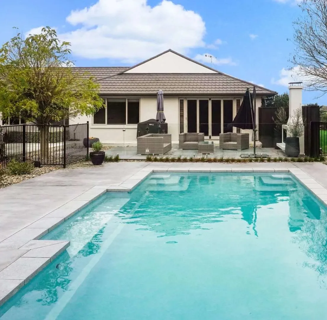Shoreline fibreglass pool